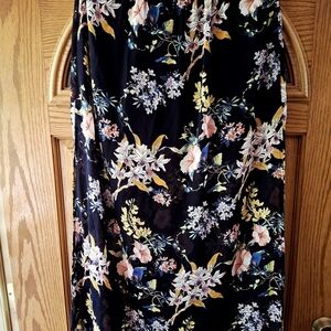H&M Black Maxi Skirt with Multicolor Floral Print